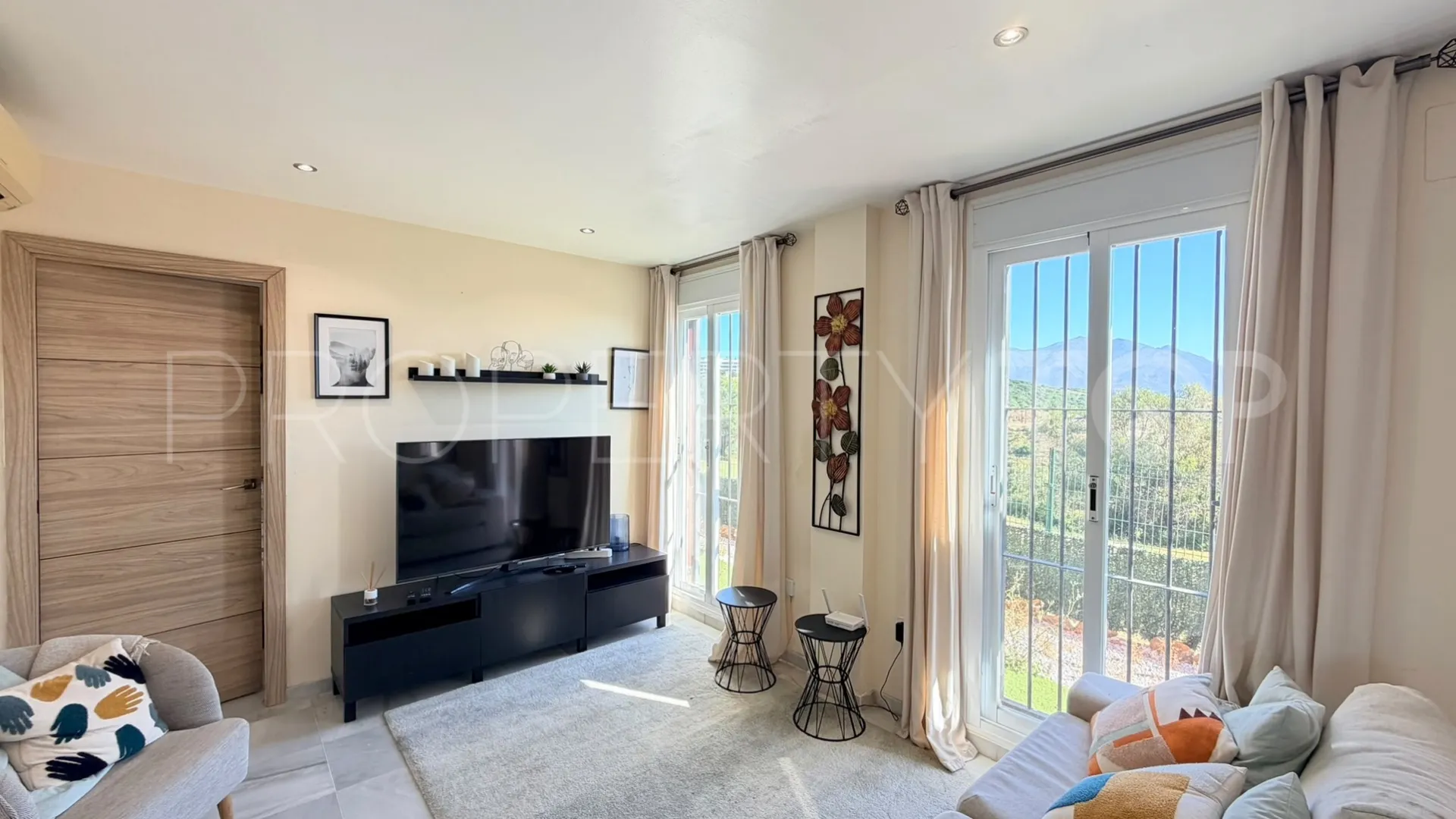 For sale duplex in La Duquesa Golf with 3 bedrooms