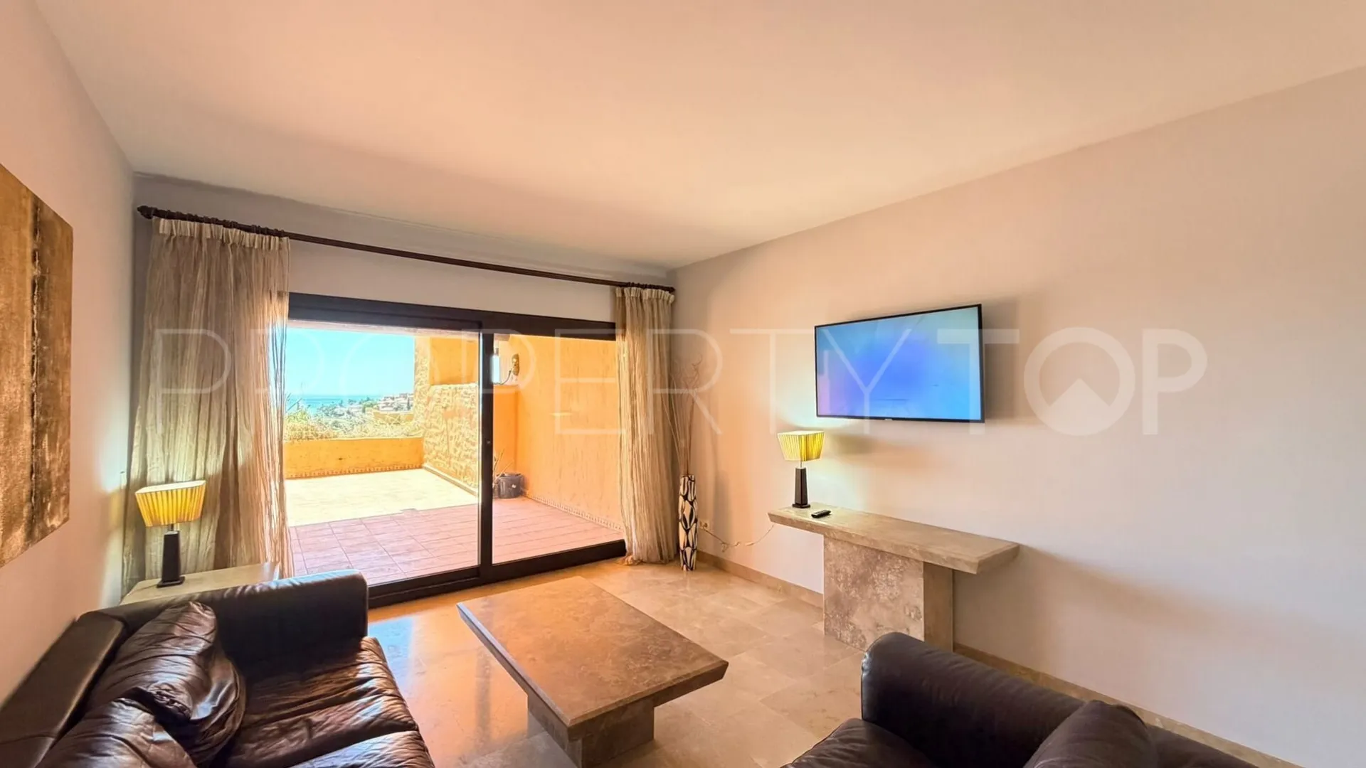 2 bedrooms apartment in Coto Real for sale
