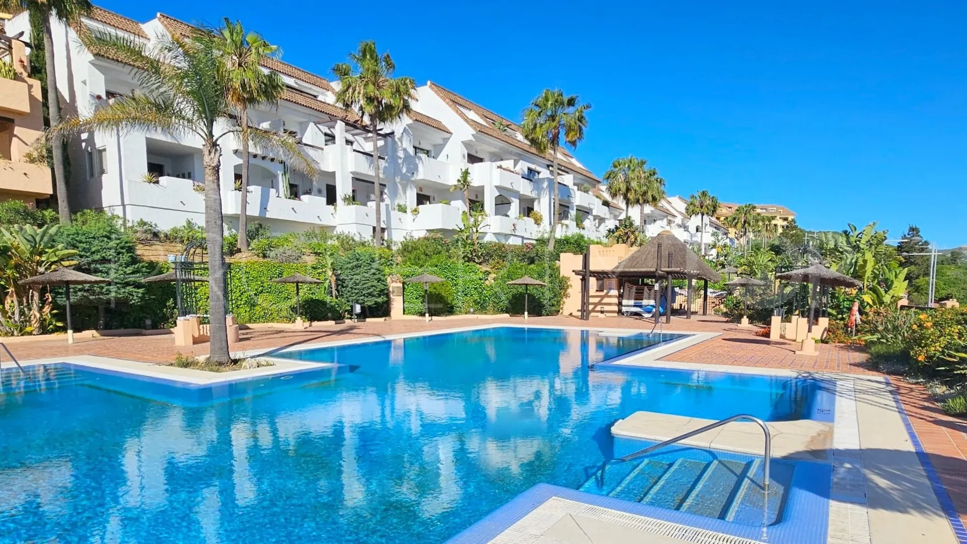 Apartment for sale in Duquesa Village
