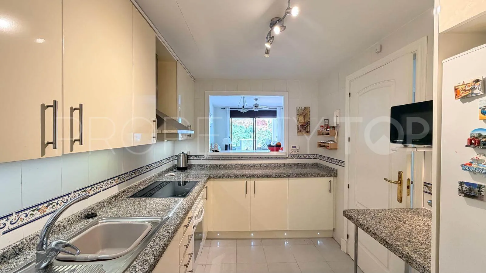 Apartment for sale in Duquesa Village