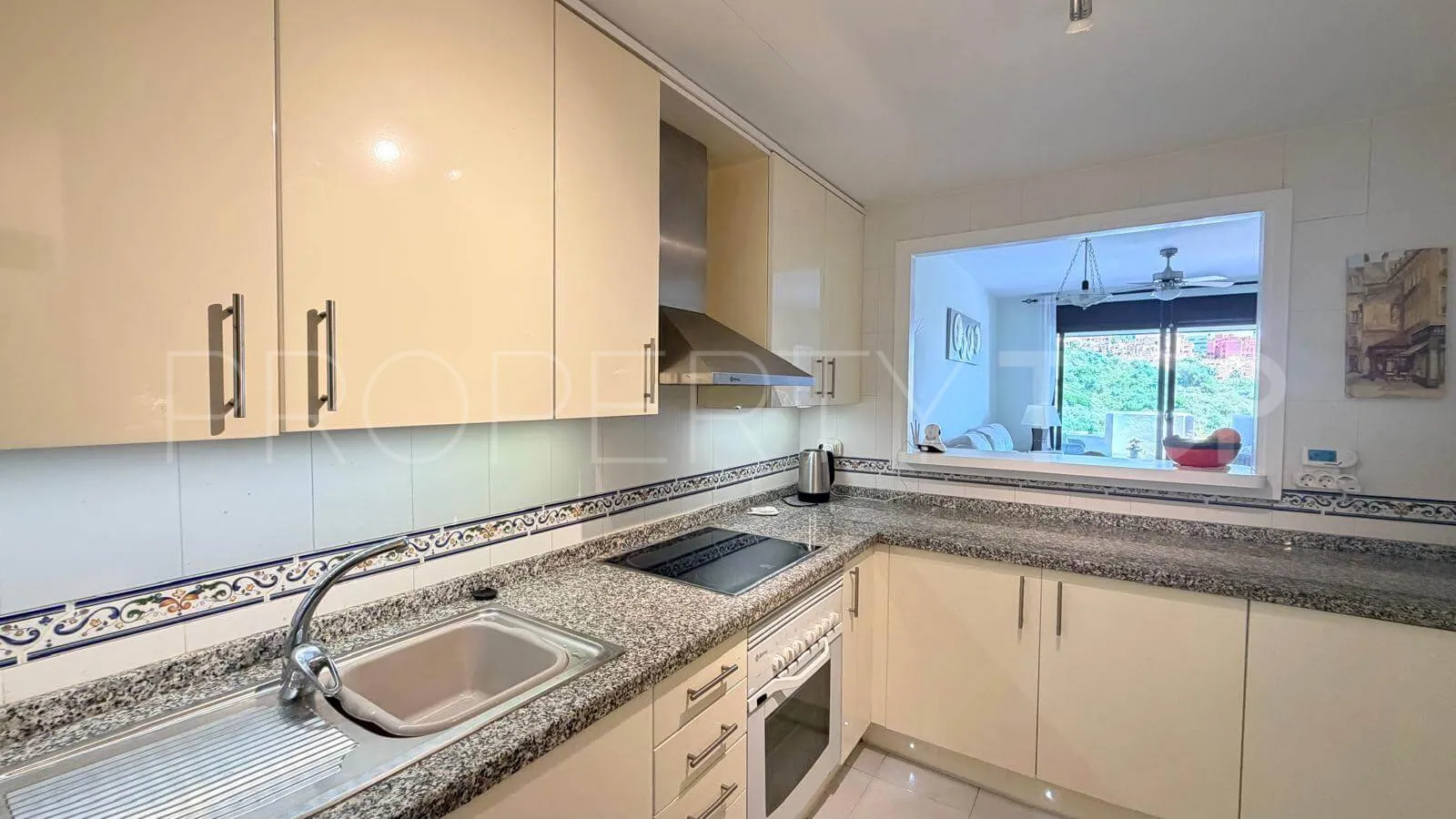Apartment for sale in Duquesa Village