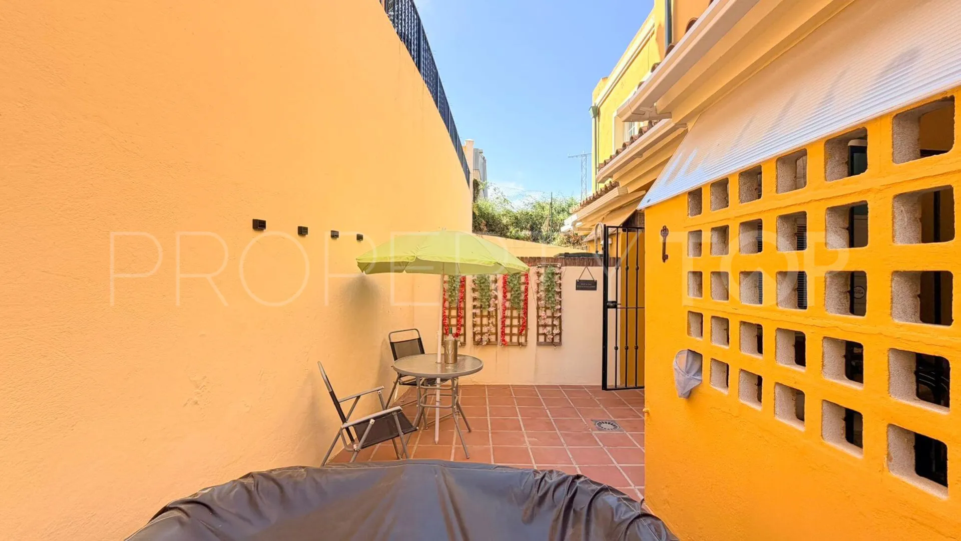 Town house for sale in Manilva with 3 bedrooms