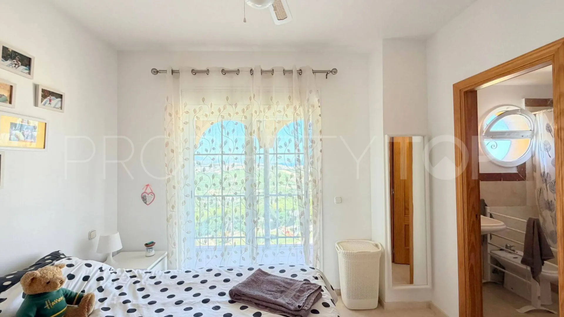 Town house for sale in Manilva with 3 bedrooms