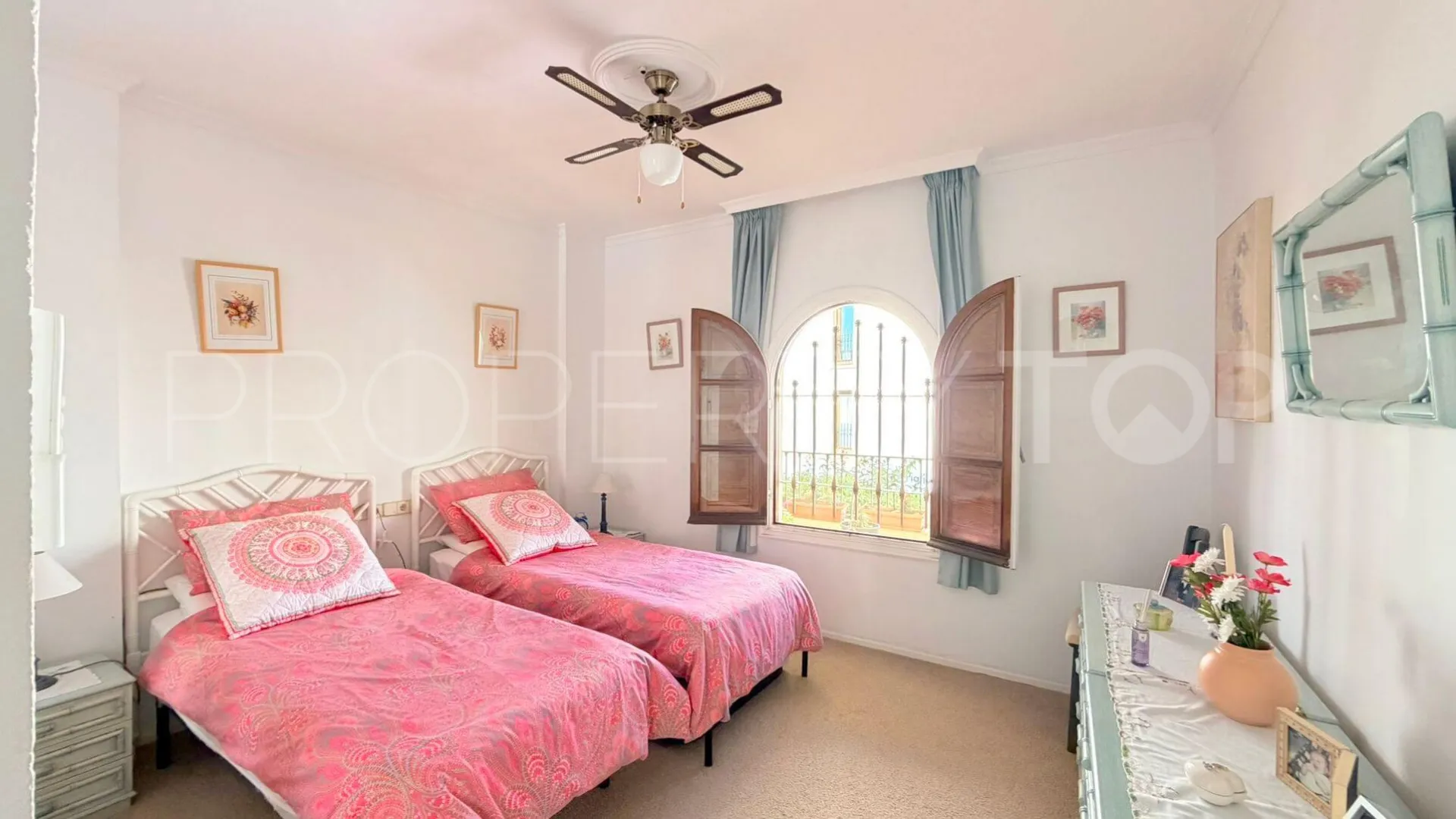 Los Castillos, apartamento con 3 dormitorios en venta