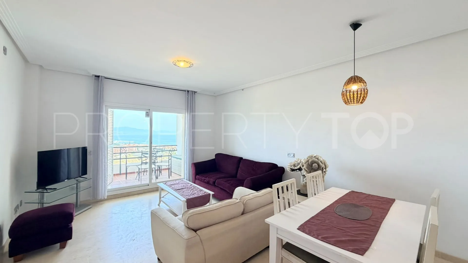 Apartamento de 2 dormitorios en venta en Princesa Kristina
