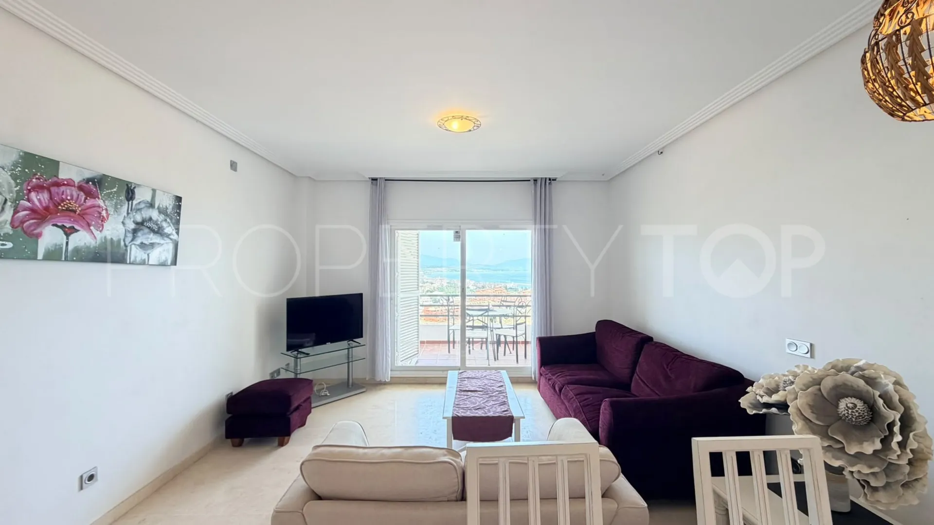Apartamento de 2 dormitorios en venta en Princesa Kristina