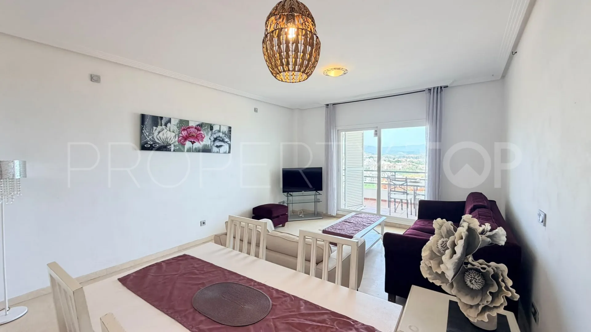 Apartamento de 2 dormitorios en venta en Princesa Kristina