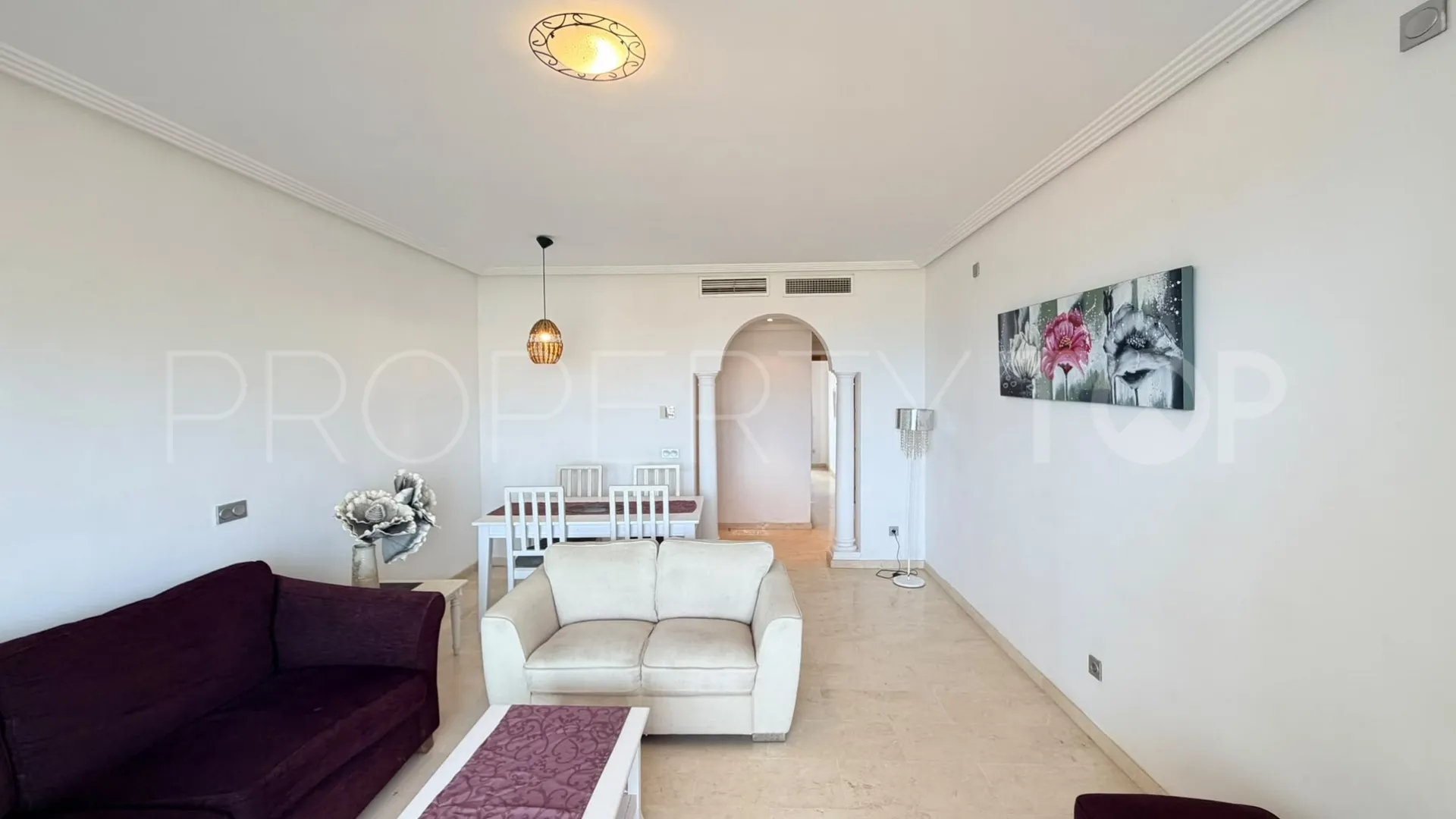 Apartamento de 2 dormitorios en venta en Princesa Kristina