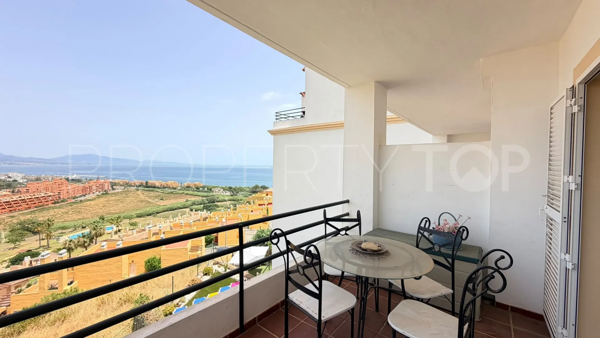 Apartamento de 2 dormitorios en venta en Princesa Kristina