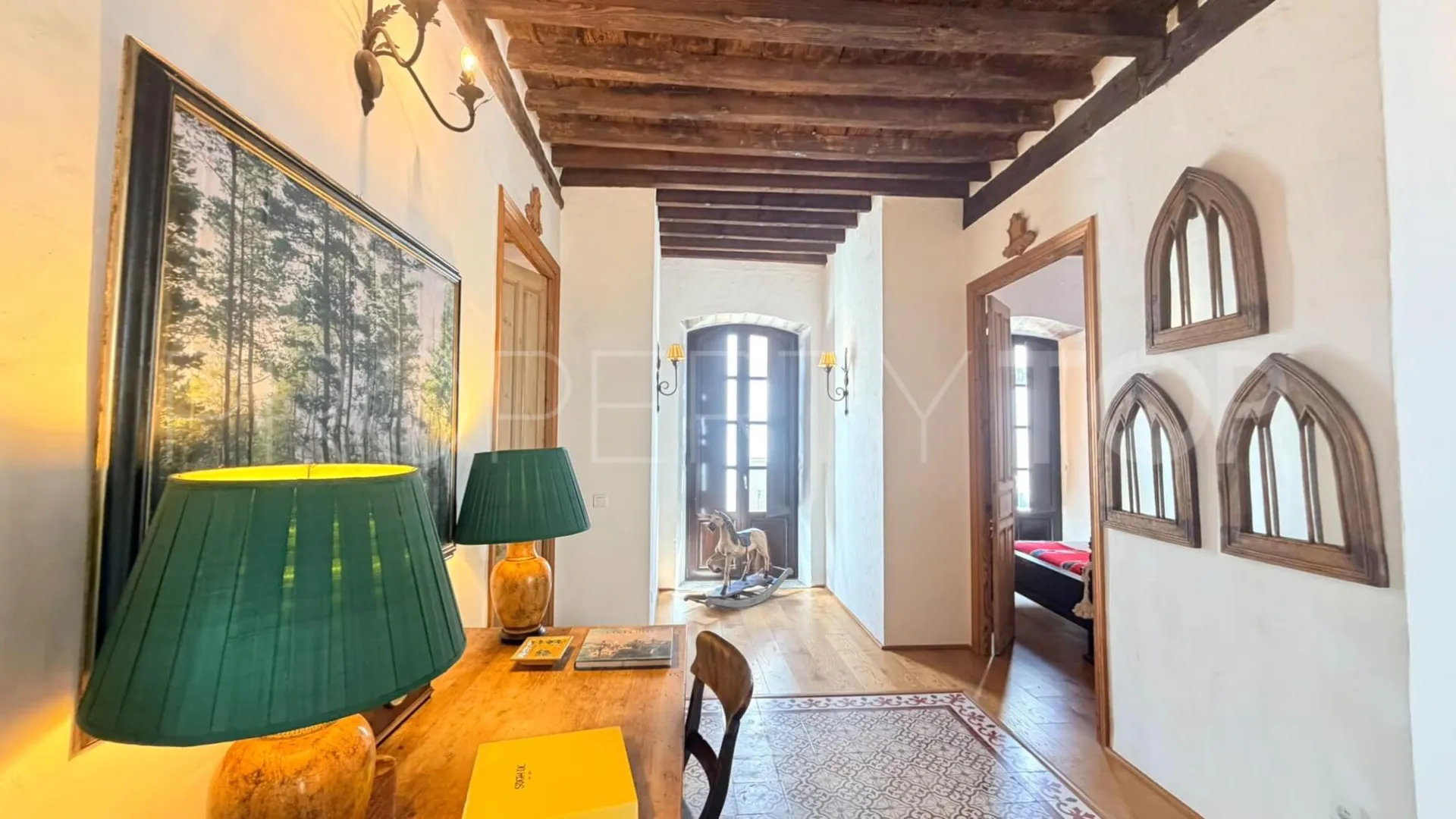 For sale town house in Casares Pueblo