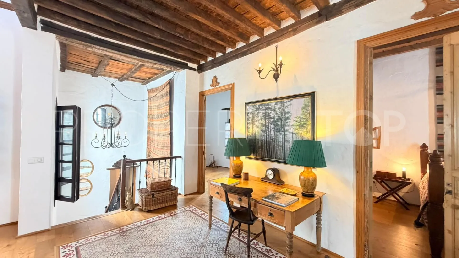 For sale town house in Casares Pueblo
