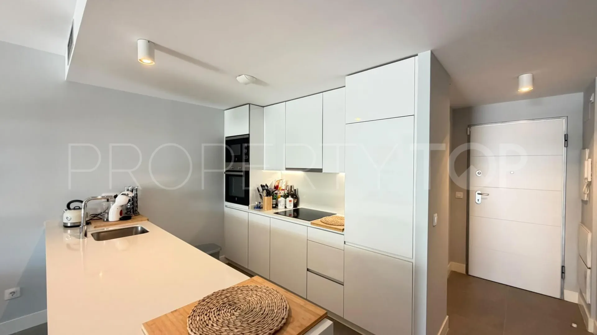 Apartamento planta baja en venta en Pure South