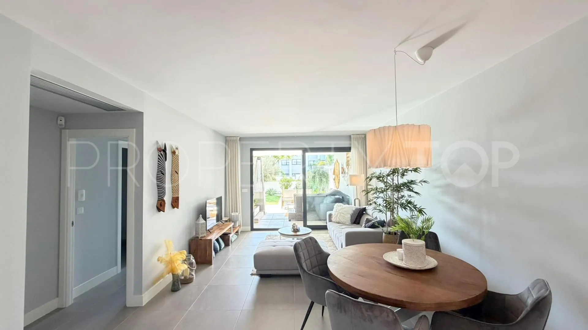 Apartamento planta baja en venta en Pure South