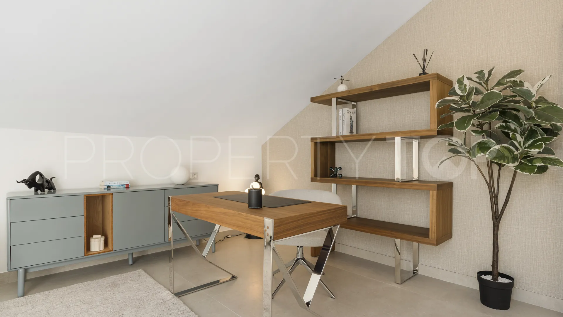 For sale Nueva Andalucia duplex penthouse