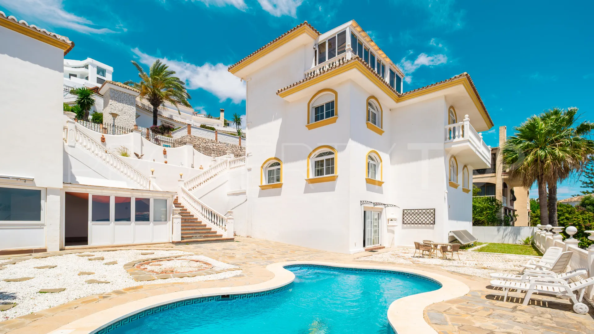 For sale villa in Benalmadena with 5 bedrooms