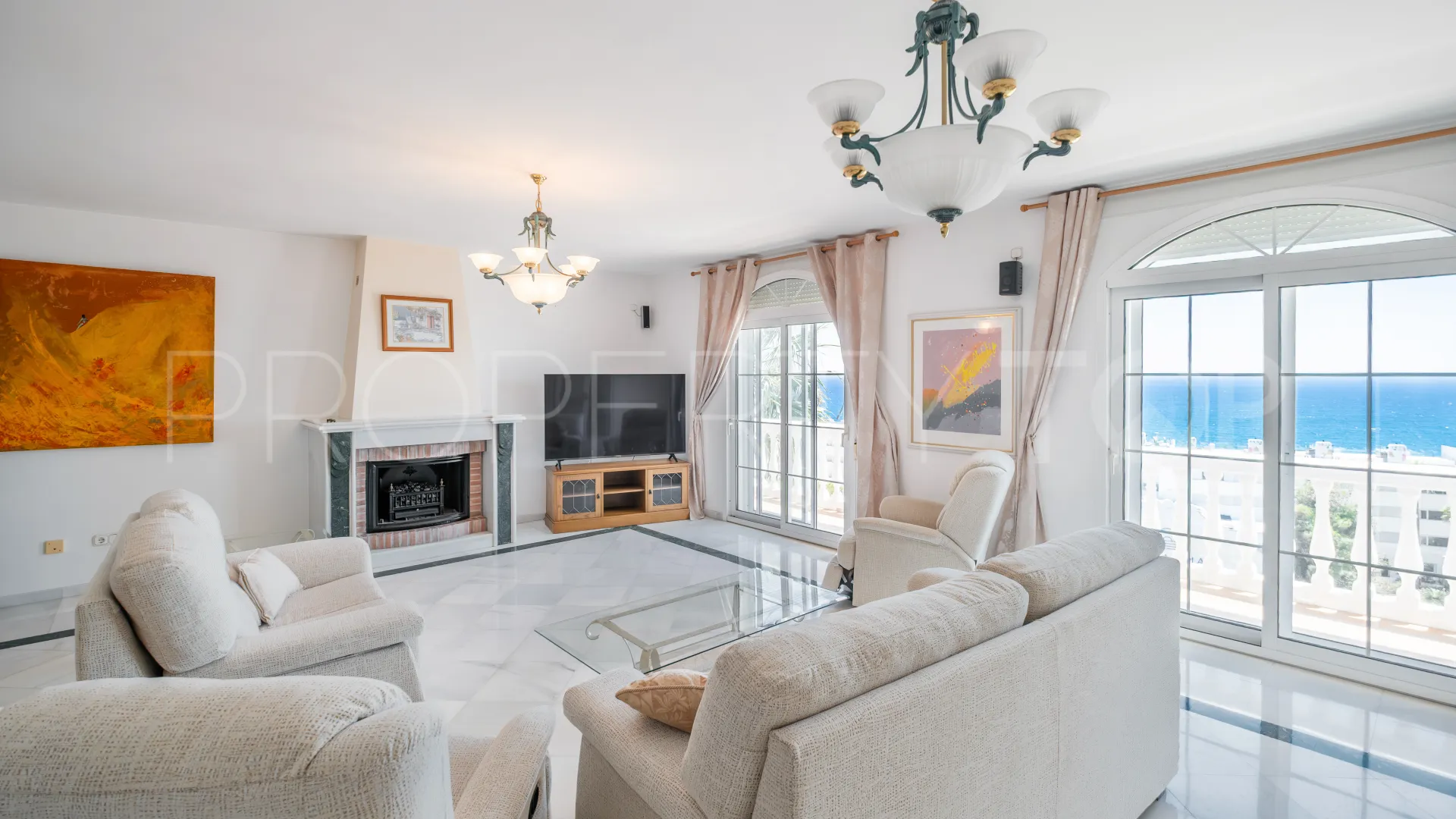 For sale villa in Benalmadena with 5 bedrooms