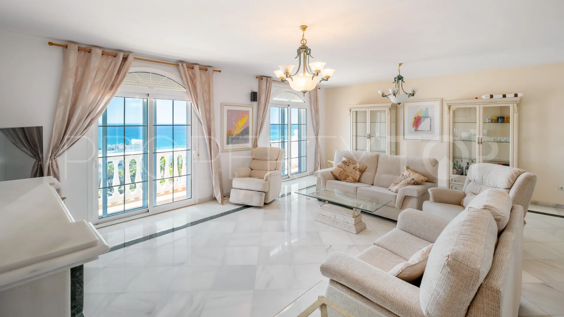 For sale villa in Benalmadena with 5 bedrooms