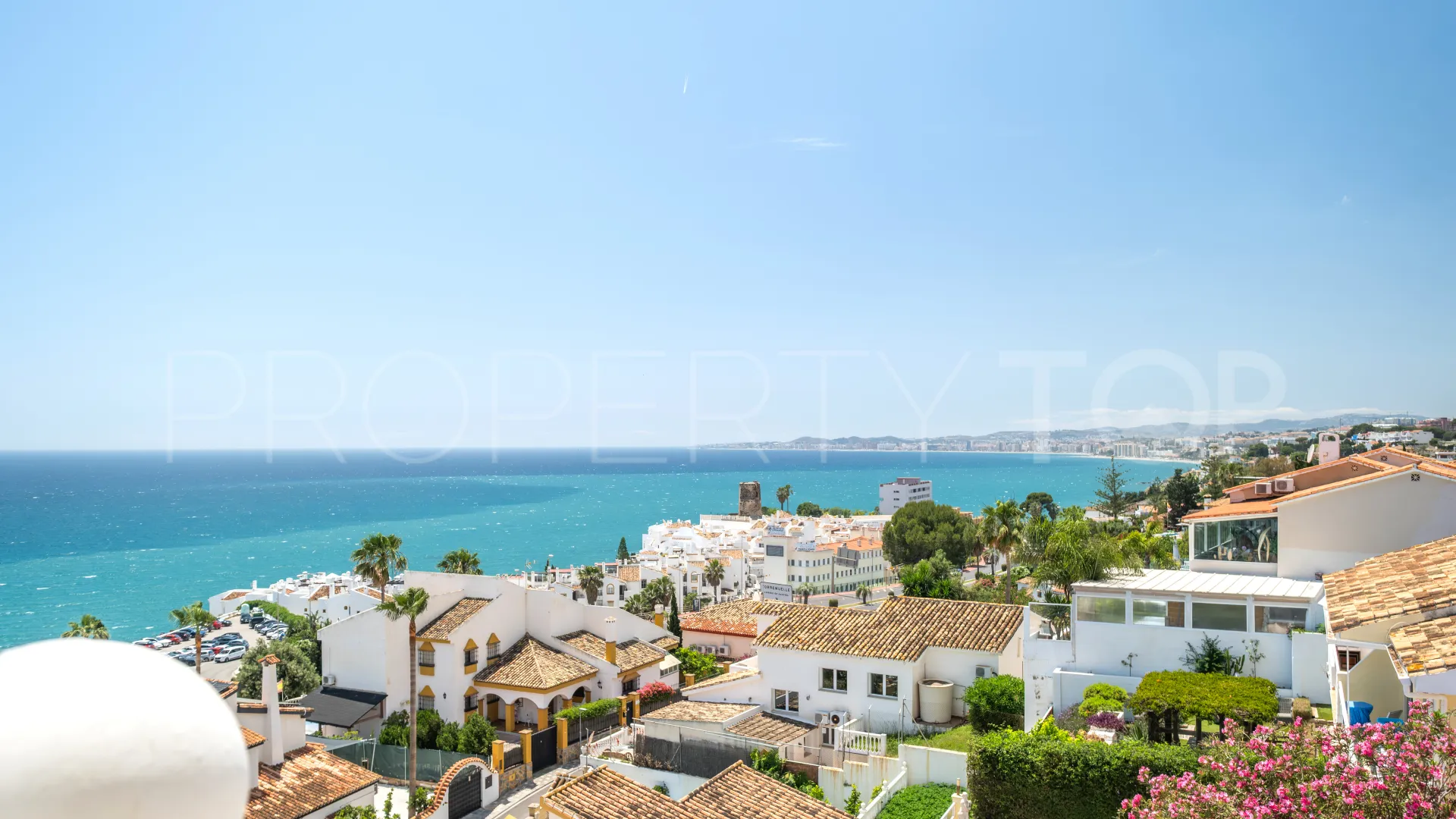 For sale villa in Benalmadena with 5 bedrooms