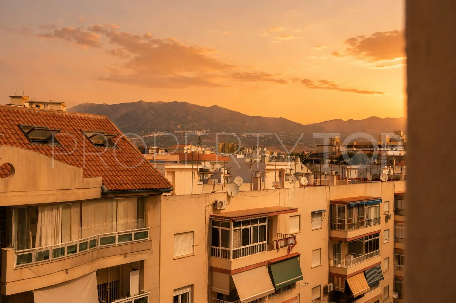 2 bedrooms Fuengirola Centro penthouse for sale