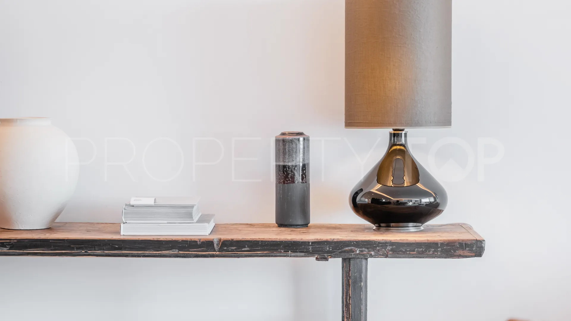 Buy penthouse with 2 bedrooms in Marbella - Puerto Banus