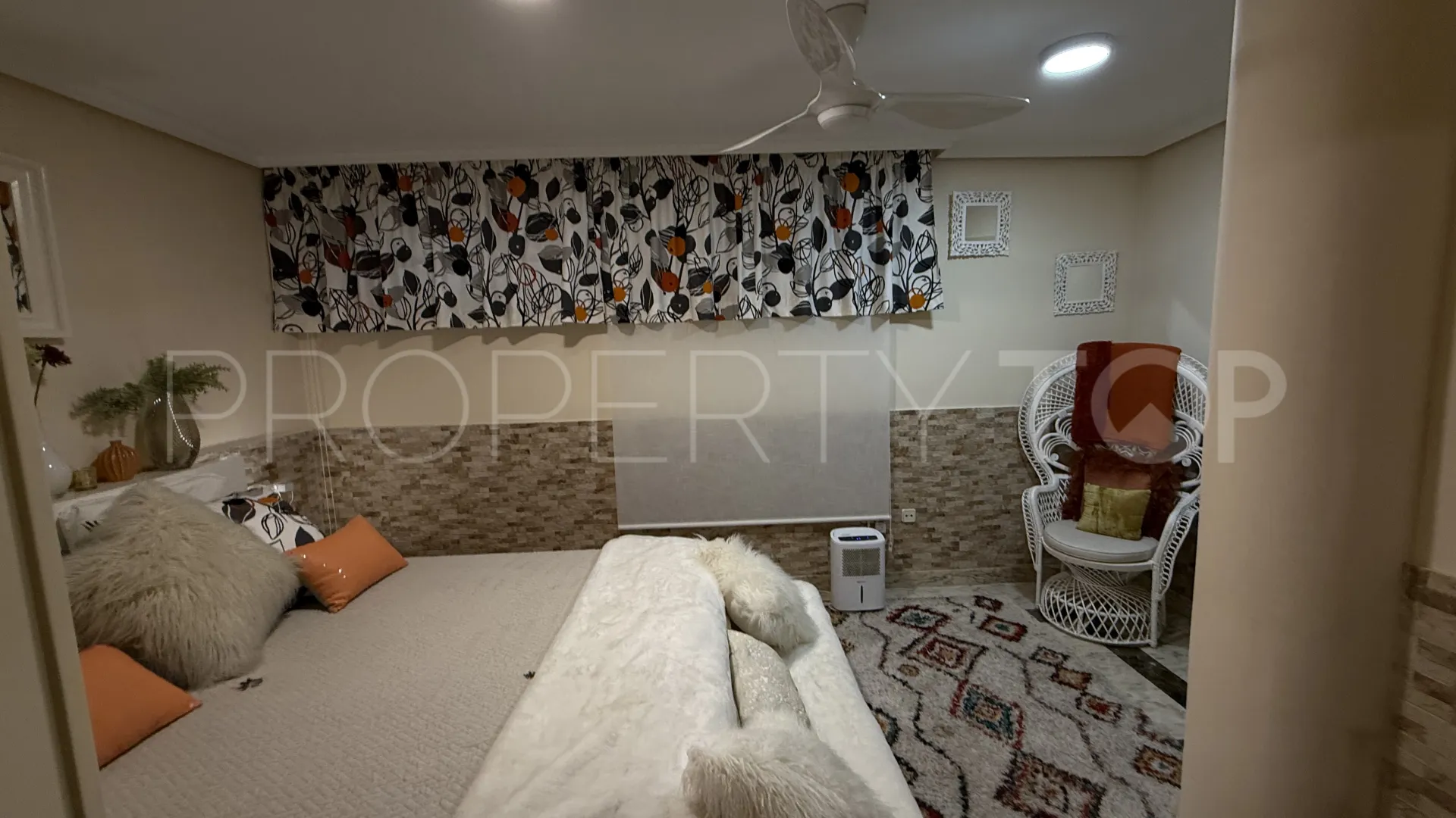 For sale Benalmadena Costa 5 bedrooms semi detached villa