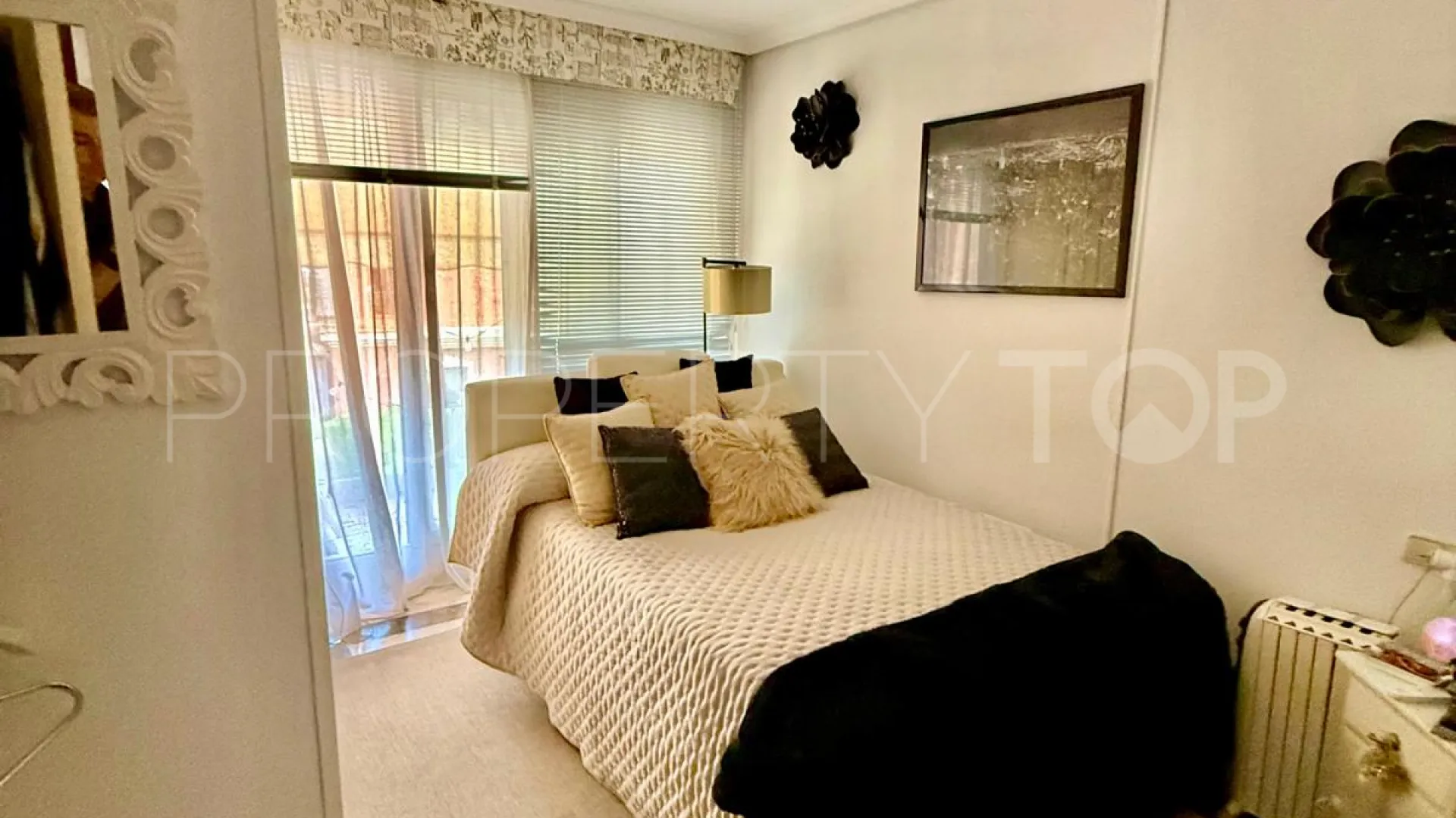 For sale Benalmadena Costa 5 bedrooms semi detached villa