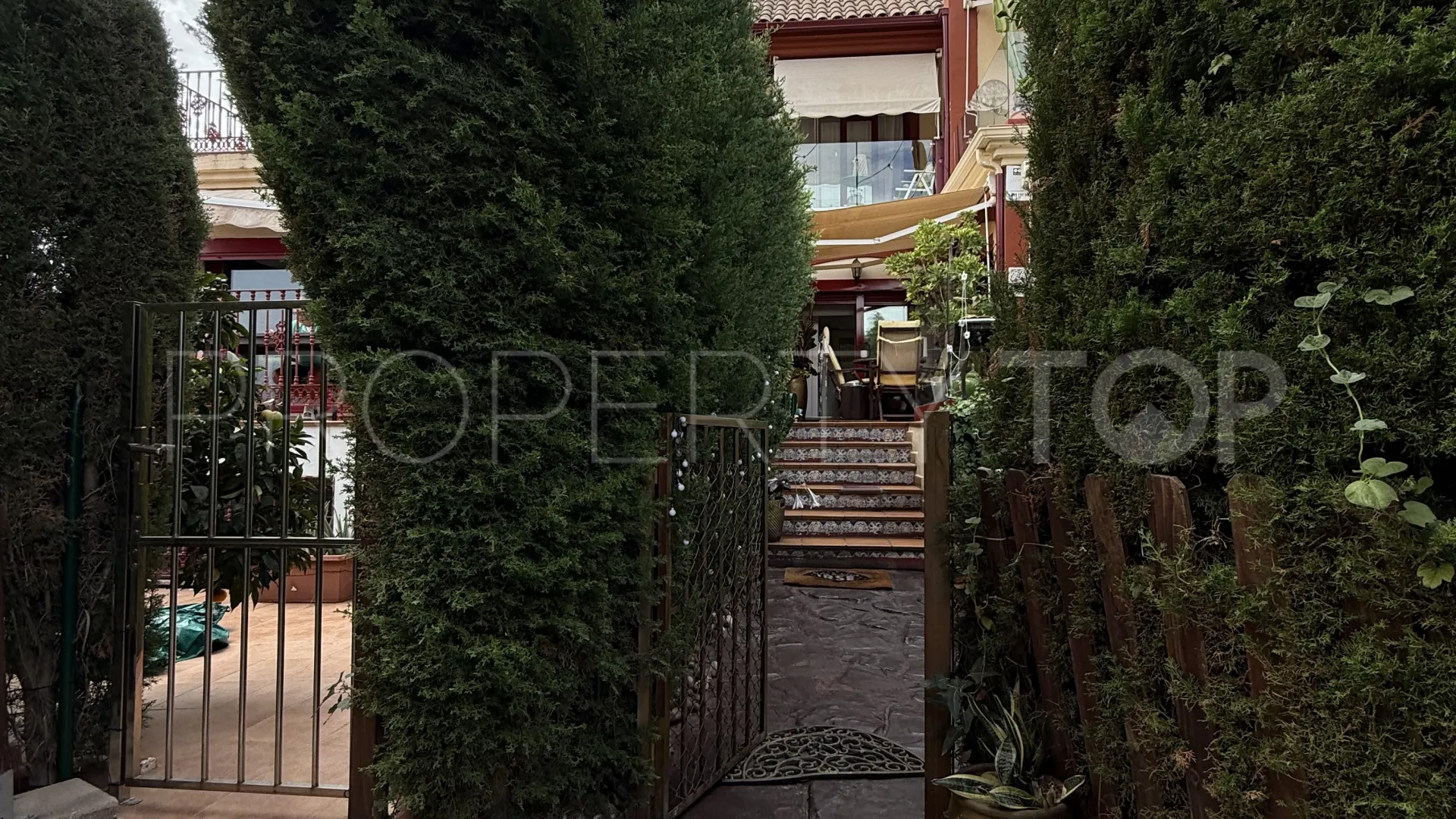 For sale Benalmadena Costa 5 bedrooms semi detached villa