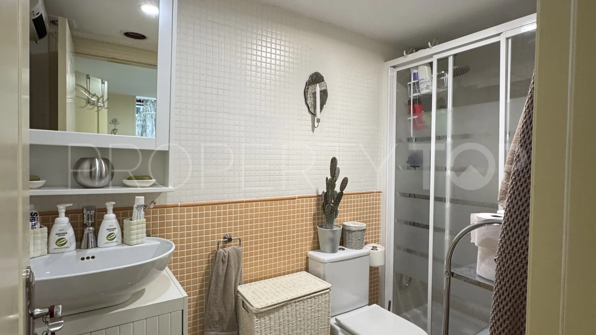 For sale Benalmadena Costa 5 bedrooms semi detached villa