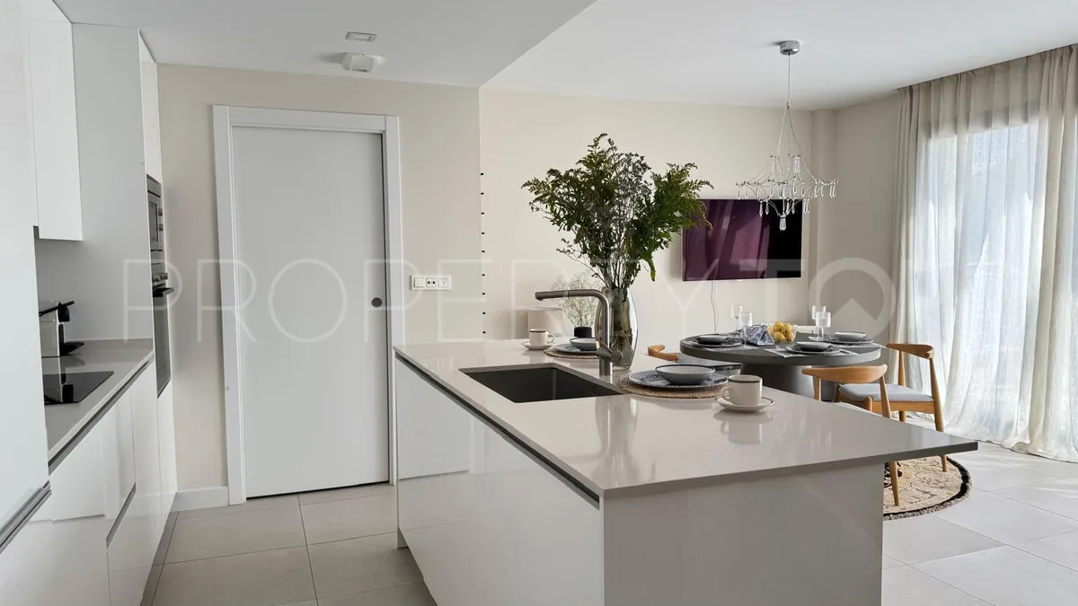 3 bedrooms apartment in Estepona for sale