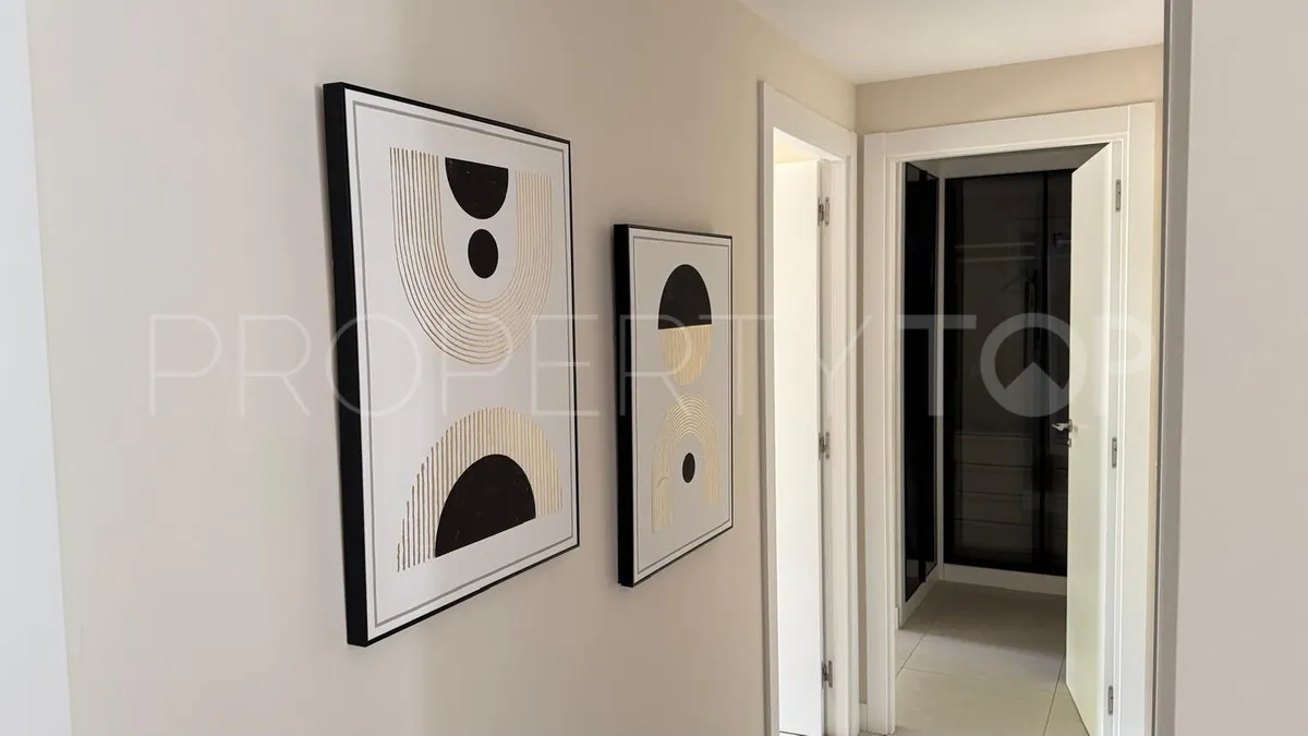 3 bedrooms apartment in Estepona for sale