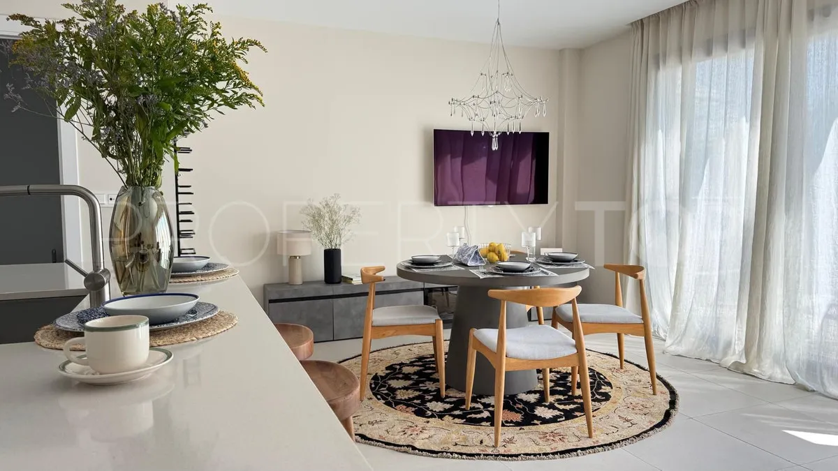 3 bedrooms apartment in Estepona for sale