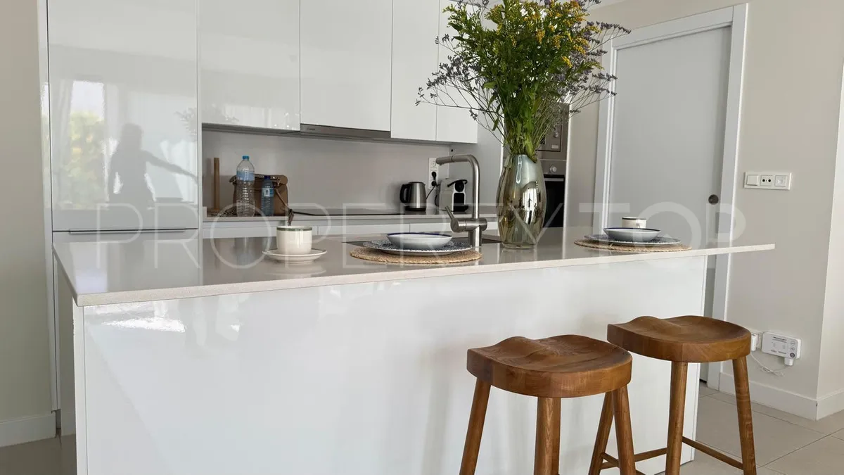 3 bedrooms apartment in Estepona for sale