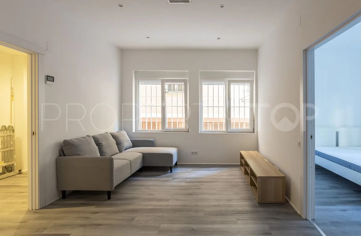 Apartamento planta baja con 2 dormitorios a la venta en Fuengirola