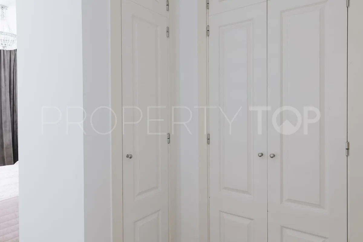 For sale Manilva penthouse with 4 bedrooms
