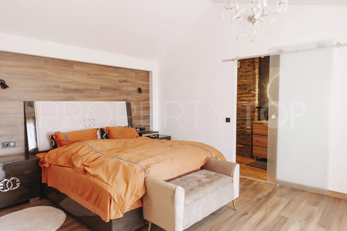 For sale Manilva penthouse with 4 bedrooms
