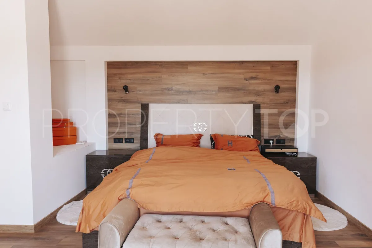 For sale Manilva penthouse with 4 bedrooms