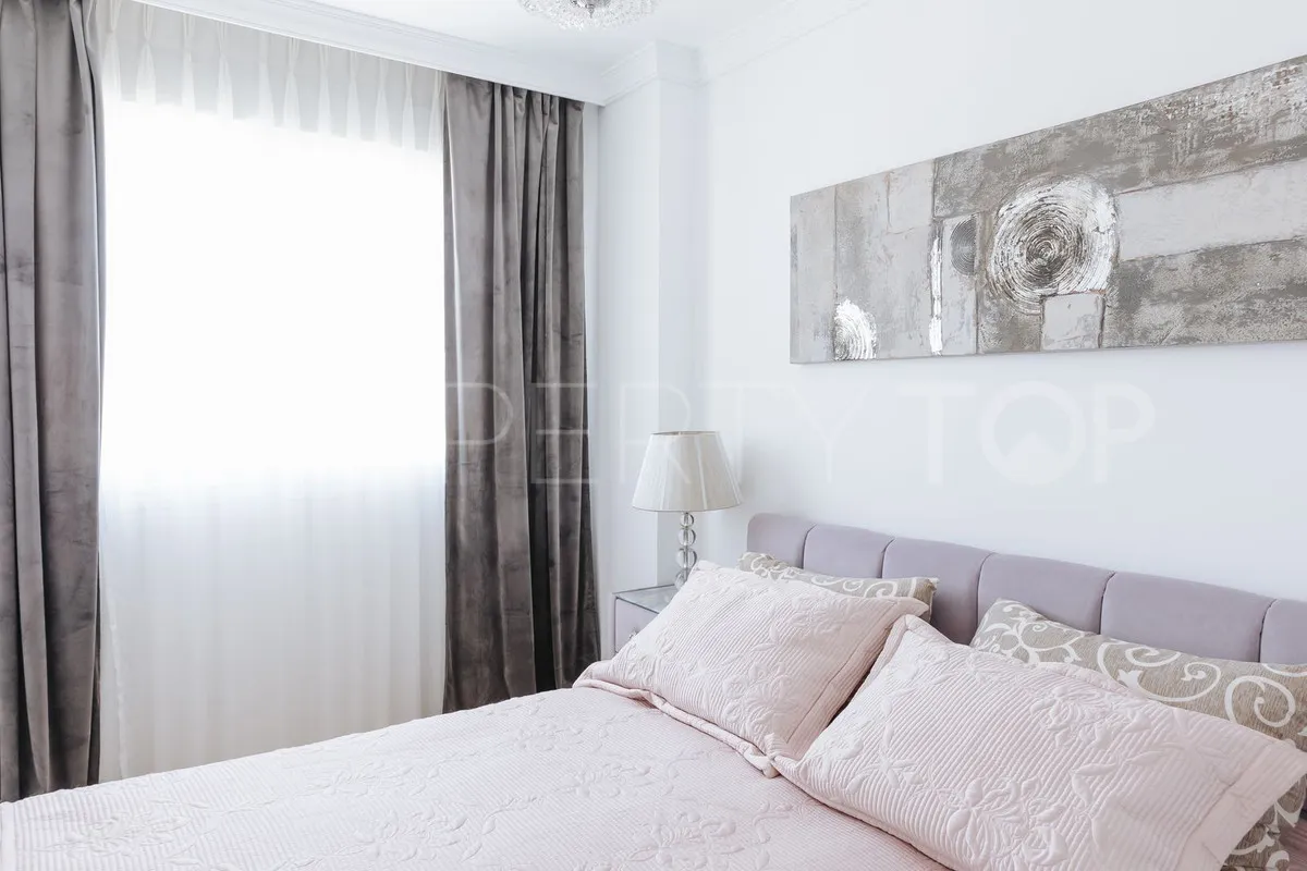 For sale Manilva penthouse with 4 bedrooms
