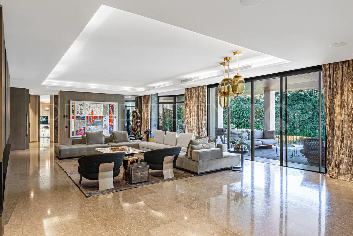 8 bedrooms villa in Guadalmina Baja for sale