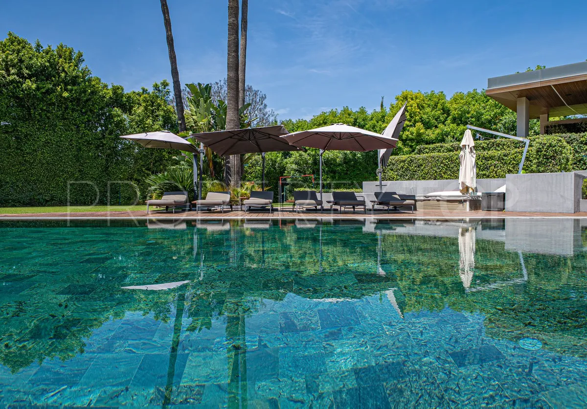 8 bedrooms villa in Guadalmina Baja for sale