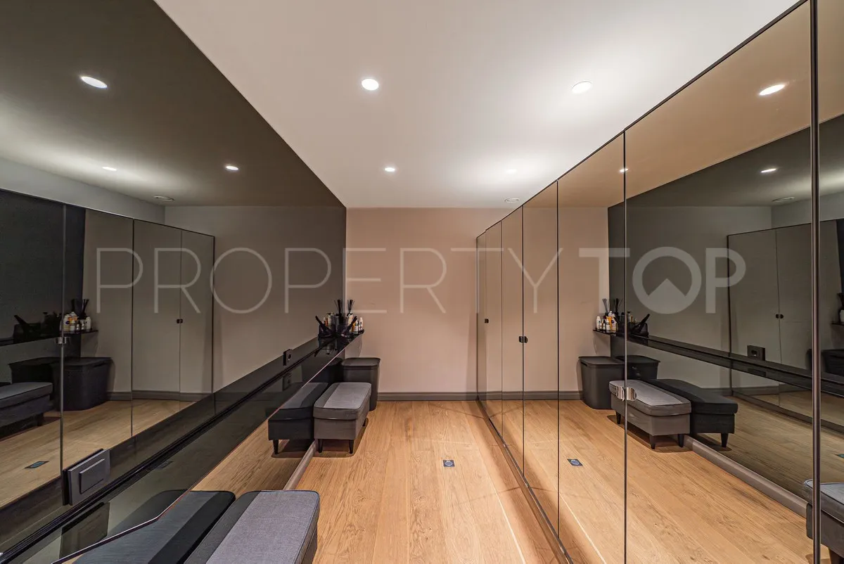 8 bedrooms villa in Guadalmina Baja for sale