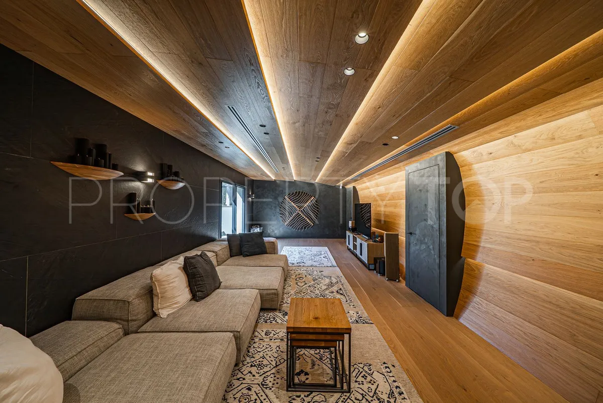 8 bedrooms villa in Guadalmina Baja for sale