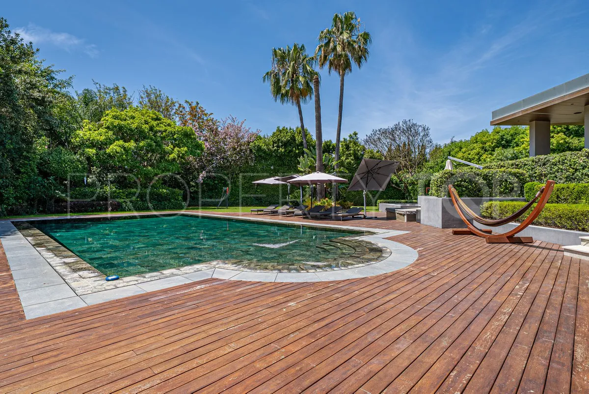 8 bedrooms villa in Guadalmina Baja for sale