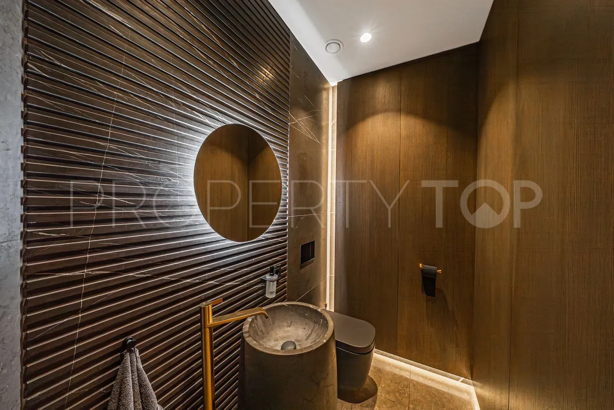 8 bedrooms villa in Guadalmina Baja for sale