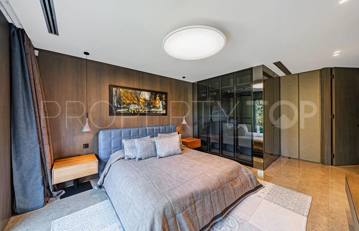 8 bedrooms villa in Guadalmina Baja for sale