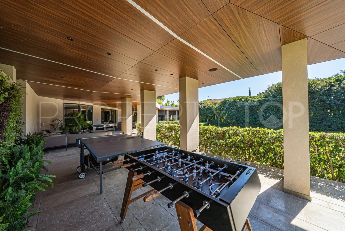 8 bedrooms villa in Guadalmina Baja for sale