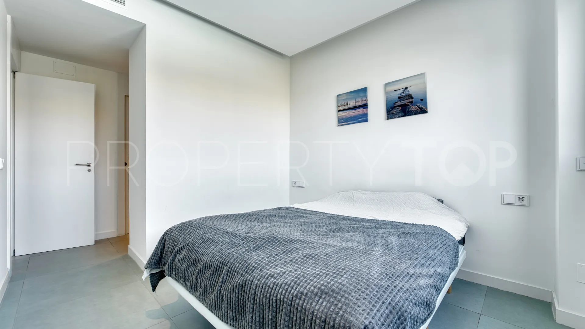 Comprar apartamento de 2 dormitorios en El Higueron