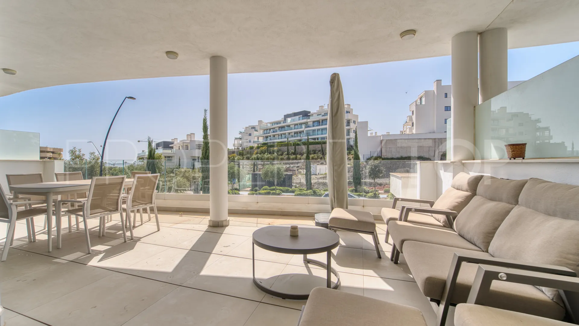 Comprar apartamento de 2 dormitorios en El Higueron