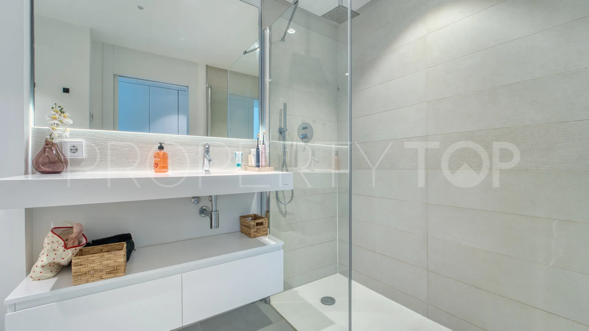 Comprar apartamento de 2 dormitorios en El Higueron