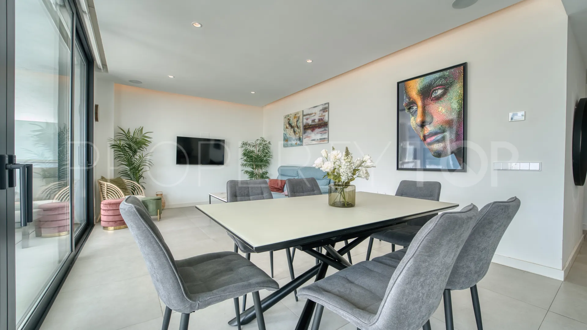 Comprar apartamento de 2 dormitorios en El Higueron