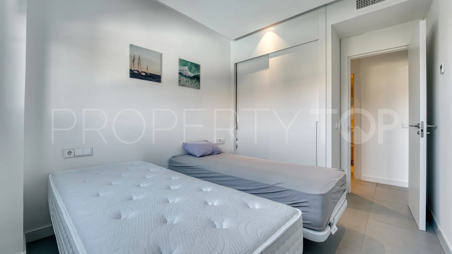 Comprar apartamento de 2 dormitorios en El Higueron